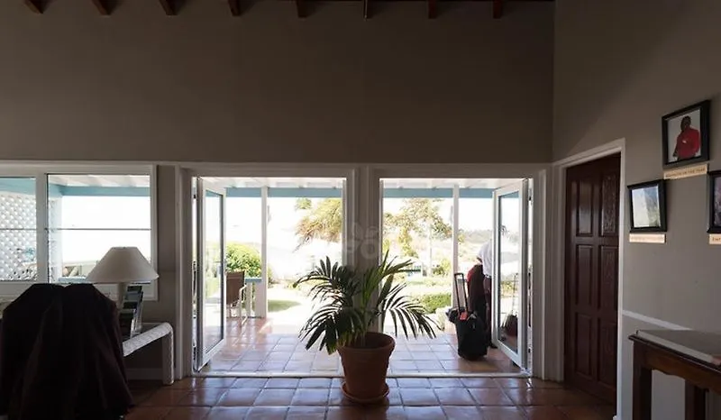 Trade Winds Hotel Dickenson Bay